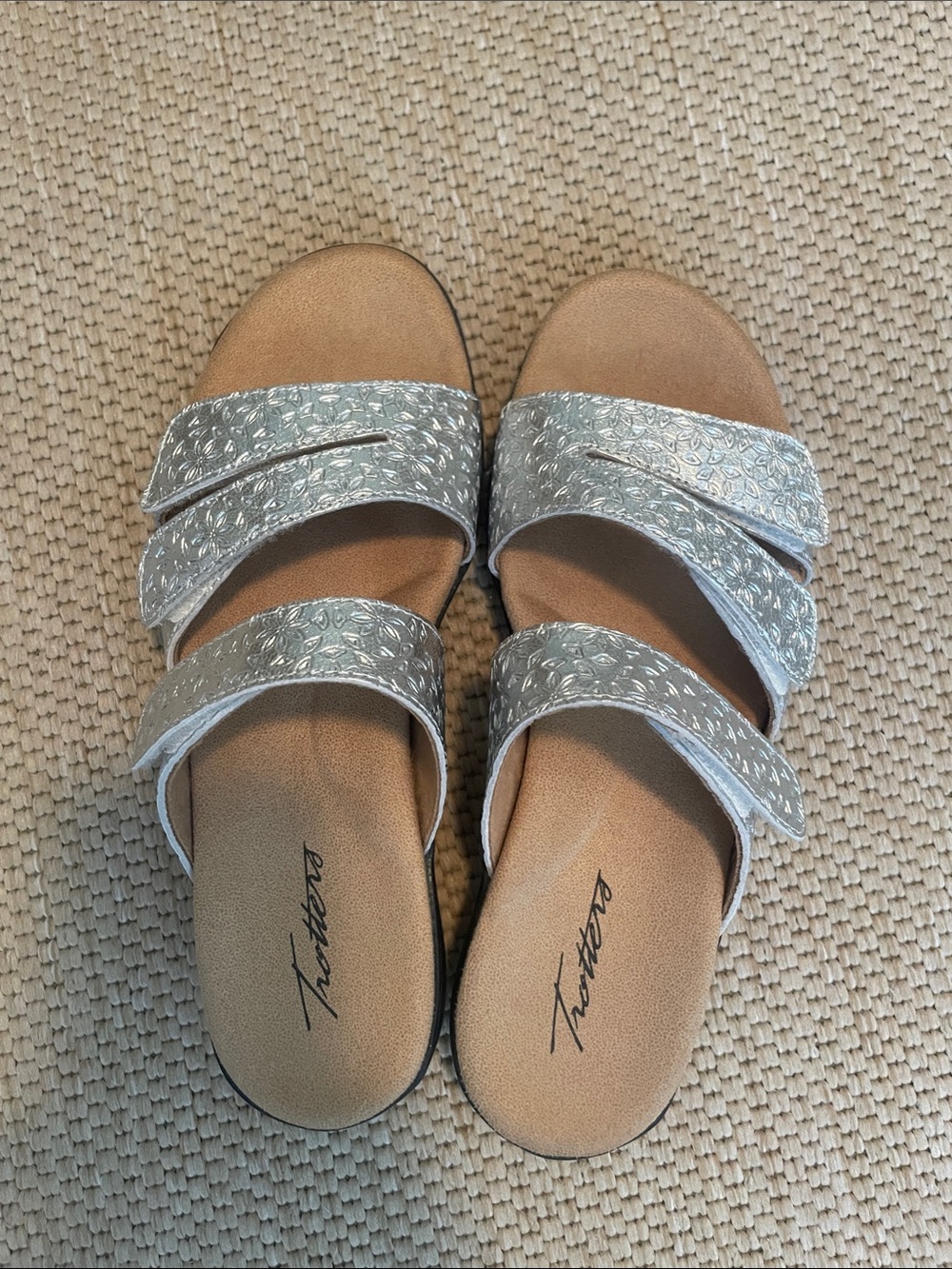 Trotters Silver Embossed Triple-Strap Slide Sandals